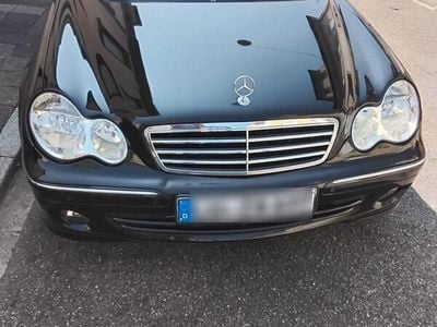 Mercedes 220