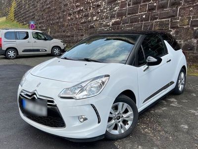 gebraucht Citroën DS3 2015 110 PS Neu TÜV