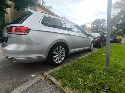 Second-hand VW Passat Highline 150 CP (110 kW) 2015 Argintiu Berlinǎ