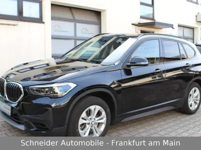 Gebraucht BMW X1 Advantage 192 PS (141 kW) 2020 Saphirschwarz (metallic) SUV