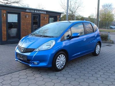 Second-hand Honda Jazz Exclusive 99 CP (72 kW) 2014 Albastru Hatchback