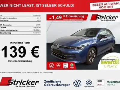Gebraucht VW Golf VIII Goal 150 PS (110 kW) 2025 Blau Limousine