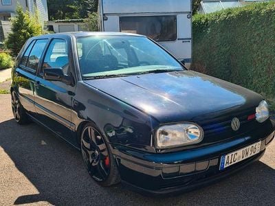 Schwarz Gebraucht 1995 VW Golf III GTI Limousine | 8.300 €