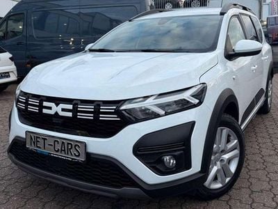 Gebraucht Dacia Jogger Comfort 101 PS (74 kW) 2024 Weiß Van / Kleinbus