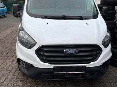 Second-hand Ford Transit 105 CP (77 kW) 2019 Alb Monovolum