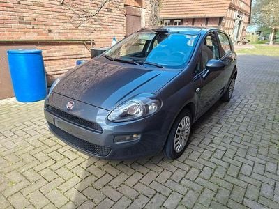 Gebraucht Fiat Punto Easy 69 PS (50 kW) 2012 Grau Kleinwagen