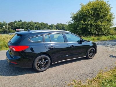Gebraucht Ford Focus Cool & Connect 120 PS (88 kW) 2020 Schwarz Kombi