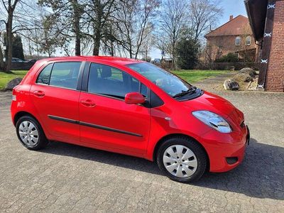 Gebraucht Toyota Yaris Sol 101 PS (74 kW) 2009 Rot Kleinwagen