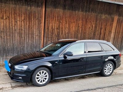 Second-hand Audi A4 S-Line 190 CP (139 kW) 2014 Negru Break