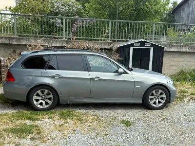 Gebraucht BMW 320 176 PS (129 kW) 2007 Silber Kombi