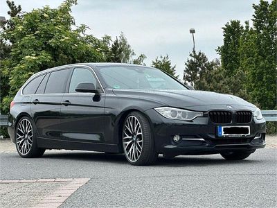 Usado BMW 320 Sport Line 184 HP (135 kW) 2013 Preto Carrinha