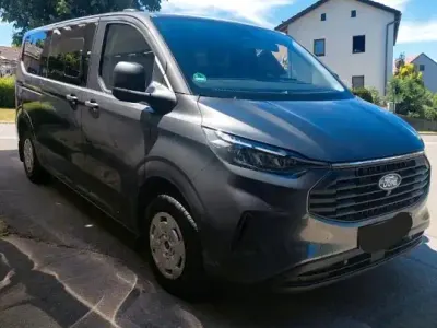 Gebraucht Ford Transit Tourneo 136 PS (100 kW) 2025 Grau Van / Kleinbus