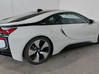 Gebraucht BMW i8 Performance 231 PS (169 kW) 2020 Weiß Coupé