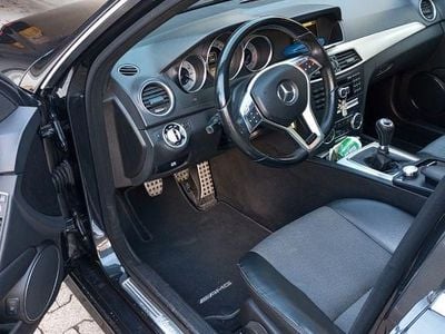 Schwarz Gebraucht 2012 Mercedes C180 Limousine | 9.100 € (Fairer Preis)