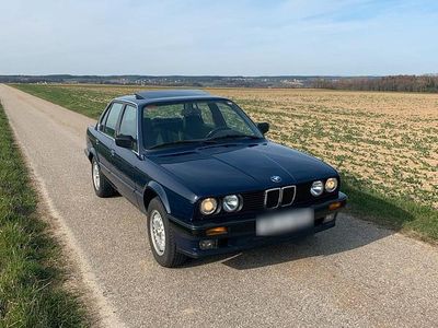 Gebraucht BMW 316 102 PS (75 kW) 1990 Blau Limousine