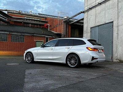 Gebraucht BMW 320 Sport Line 190 PS (139 kW) 2020 Weiß Kombi