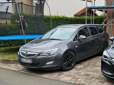 Gebraucht Opel Astra Sport 160 PS (117 kW) 2012 Schwarz Kombi