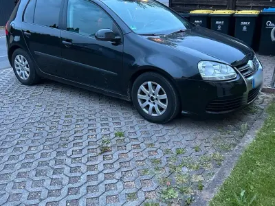 Gebraucht VW Golf V R 75 PS (55 kW) 2004 Schwarz Kleinwagen