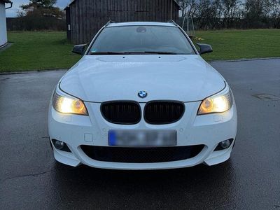 Gebraucht BMW 530 Sport Line 235 PS (172 kW) 2009 Weiß Kombi