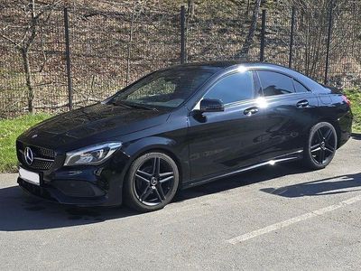 Schwarz Gebraucht 2016 Mercedes CLA200 AMG line Limousine | 18.300 € (Fairer Preis)