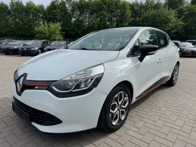 Gebraucht Renault Clio IV Dynamique 90 PS (66 kW) 2015 Weiß Limousine