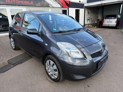Gebraucht Toyota Yaris Cool 69 PS (50 kW) 2009 Grau Kleinwagen