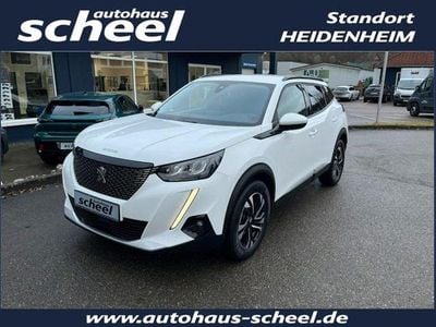 Weiß Gebraucht 2021 Peugeot 2008 Allure SUV | 16.390 € (Guter Preis)