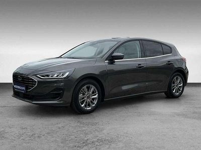 Gebraucht Ford Focus Titanium 125 PS (91 kW) 2025 Grau Limousine
