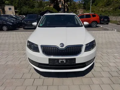 Gebraucht Skoda Octavia Elegance 179 PS (131 kW) 2014 Weiß Kombi