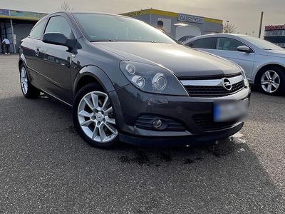Usata Opel Astra GTC 125 CV (91 kW) 2009 Grigio Coupé