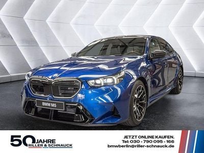 Neu BMW M5 Comfort Edition 728 PS (535 kW) 2025 Marina bay blue Limousine