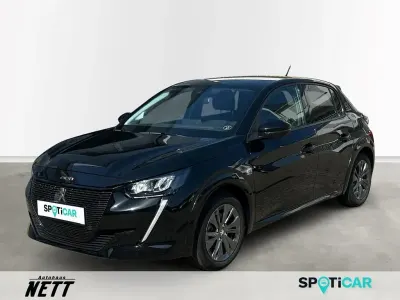 Gebraucht Peugeot 208 Allure 100 kW (136 PS) 2022 Schwarz Kleinwagen