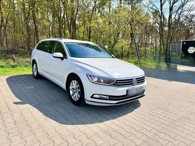 Second-hand VW Passat 150 CP (110 kW) 2015 Alb Break