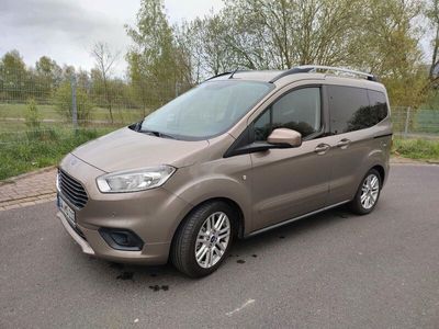 gebraucht Ford Tourneo Courier Titanium