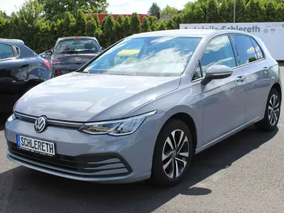 Gebraucht VW Golf VIII United 110 PS (80 kW) 2021 Mondsteingrau Kleinwagen