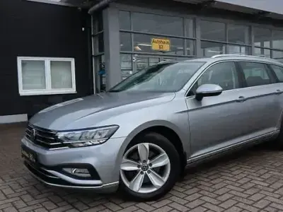 Gebraucht VW Passat Elegance 200 PS (147 kW) 2020 Silber Kombi