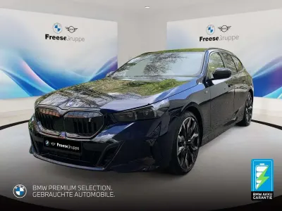 Gebraucht BMW i5 M Sport 250 kW (340 PS) 2025 Blau Kombi