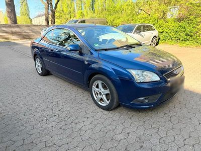 Usata Ford Focus Cabriolet 100 CV (73 kW) 2007 Blu Cabrio