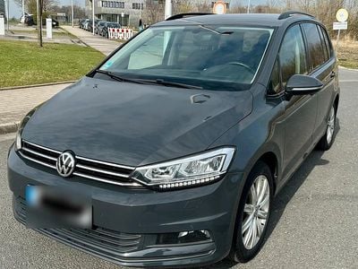 Gebraucht VW Touran 150 PS (110 kW) 2018 Grau Van / Kleinbus