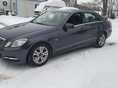 Second-hand Mercedes E250 Avantgarde 204 CP (150 kW) 2010 Gri Berlinǎ