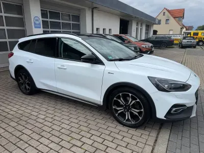 Gebraucht Ford Focus Active 150 PS (110 kW) 2019 Weiß Limousine