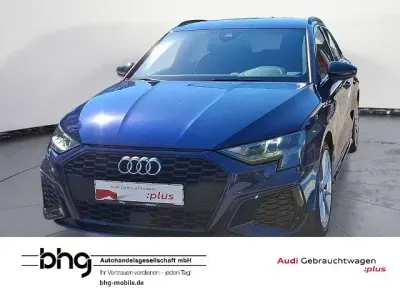 Gebraucht Audi A3 S-Line 150 PS (110 kW) 2022 Blau Limousine