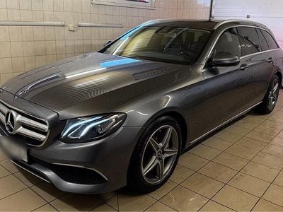 Mercedes E200