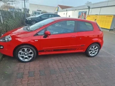 Gebraucht Fiat Punto Evo Racing 77 PS (56 kW) 2010 Rot Kleinwagen