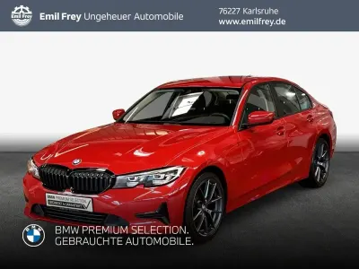 Gebraucht BMW 318 Advantage 150 PS (110 kW) 2022 Rot Limousine