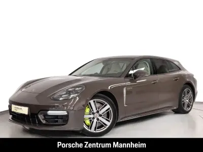 Second-hand Porsche Panamera 4 Platinum Edition 462 CP (339 kW) 2022 Maro Berlinǎ