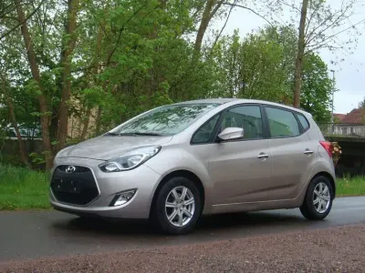 Gebraucht Hyundai ix20 Trend 125 PS (91 kW) 2016 Grau Kleinwagen