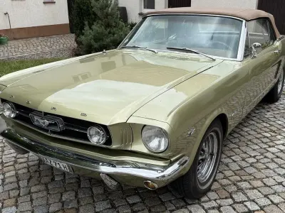 Gebraucht Ford V8 200 PS (147 kW) 1965 Grün Cabrio