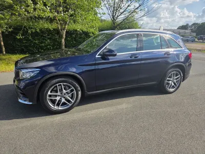 Gebraucht Mercedes GLC250 AMG 211 PS (155 kW) 2018 Blau SUV