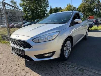 Gebraucht Ford Focus Business Edition 120 PS (88 kW) 2016 Silber Limousine